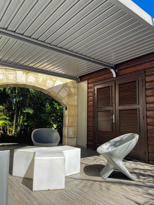 Lodge à louer pour 4 personnes avec piscine privée à Petit Bourg Guadeloupe_1